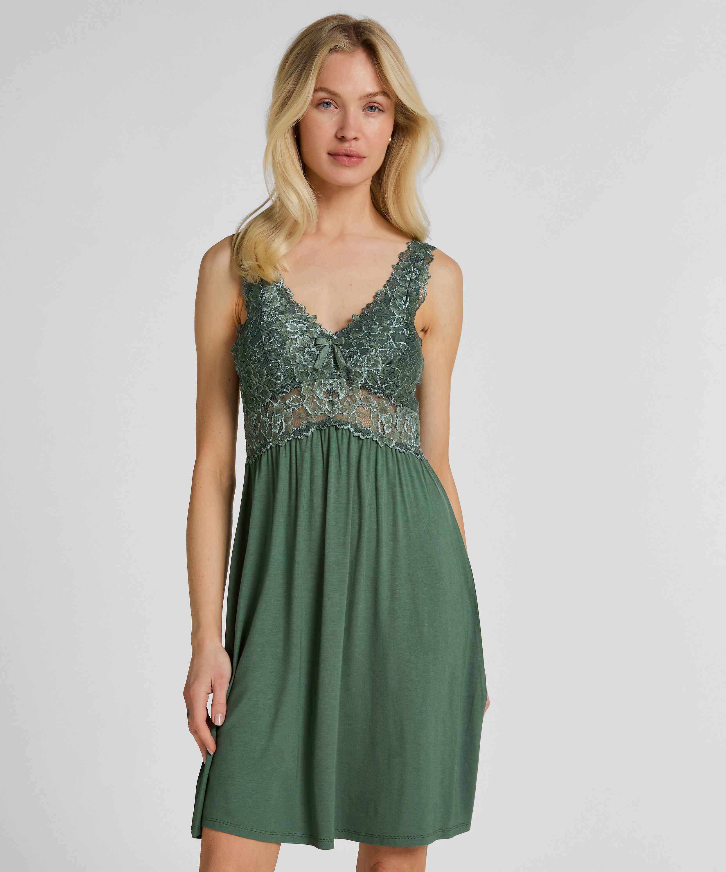 Vestido lencero Nora Lace, Verde