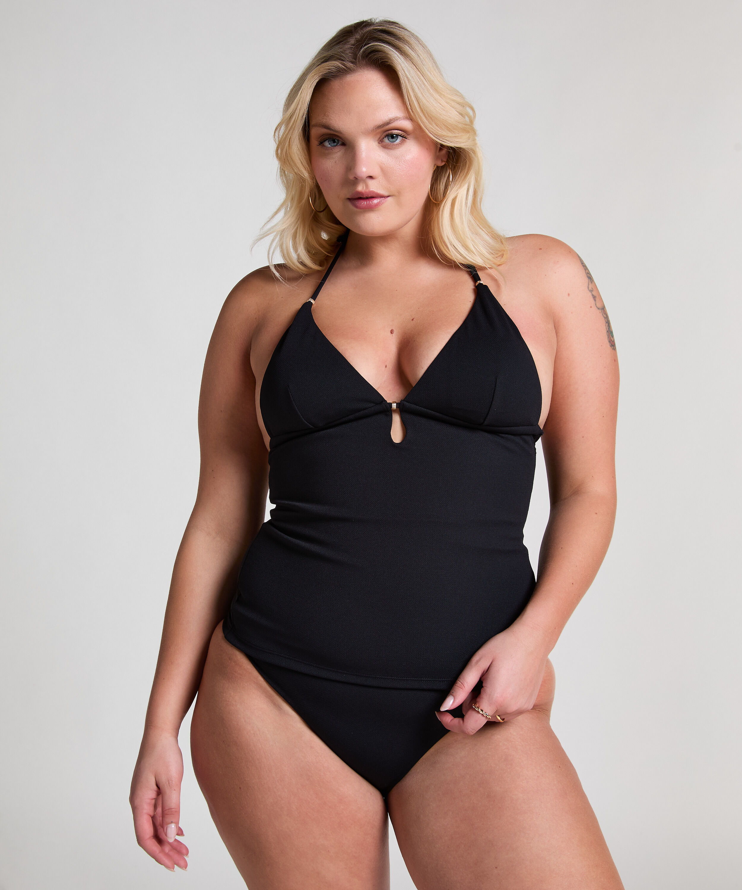 Tankini moldeador Holbox, Negro