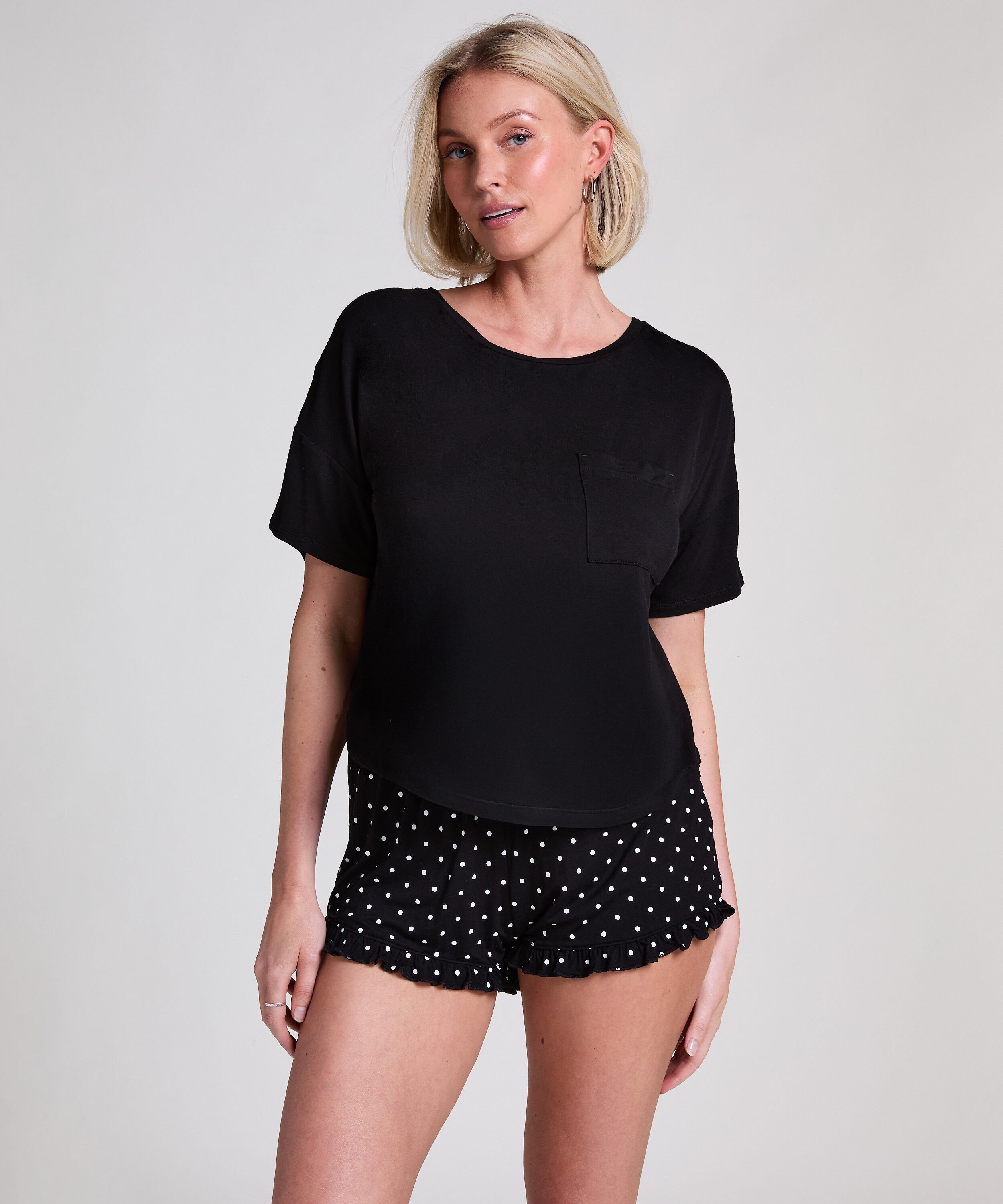 Conjunto de pijama, Negro