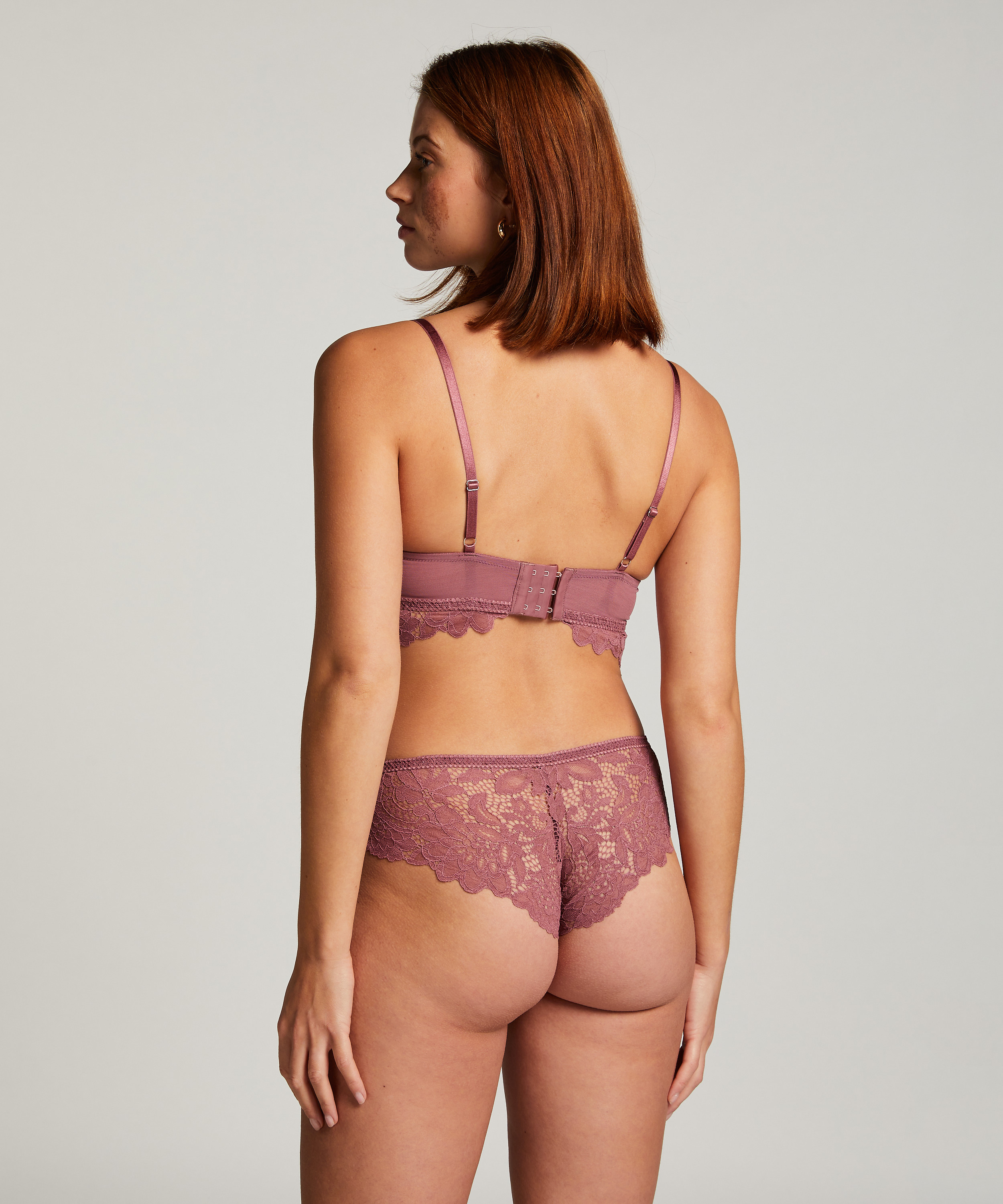 Brasileña Shiloh, Morado, main