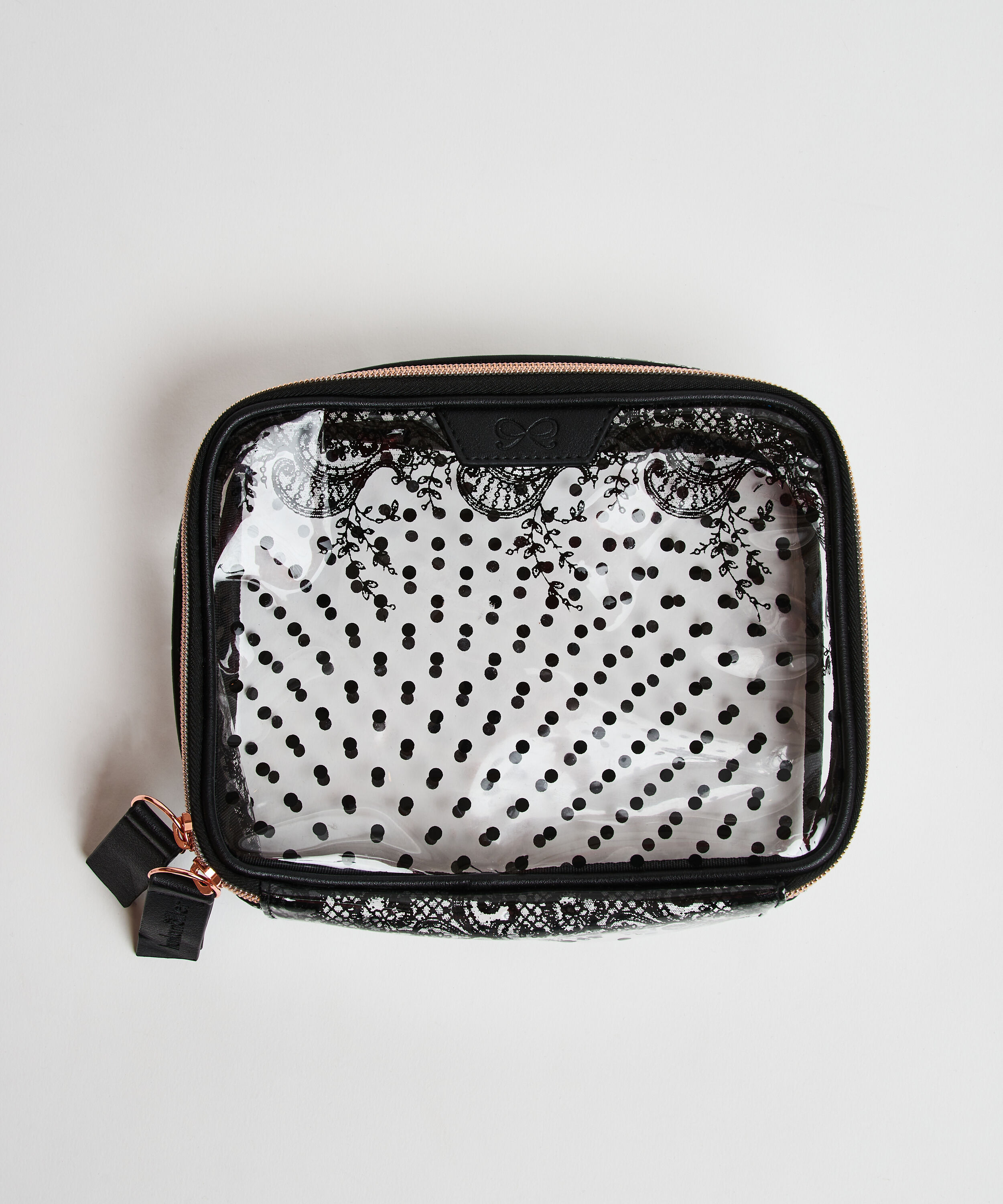 Bolsito de maquillaje, Negro