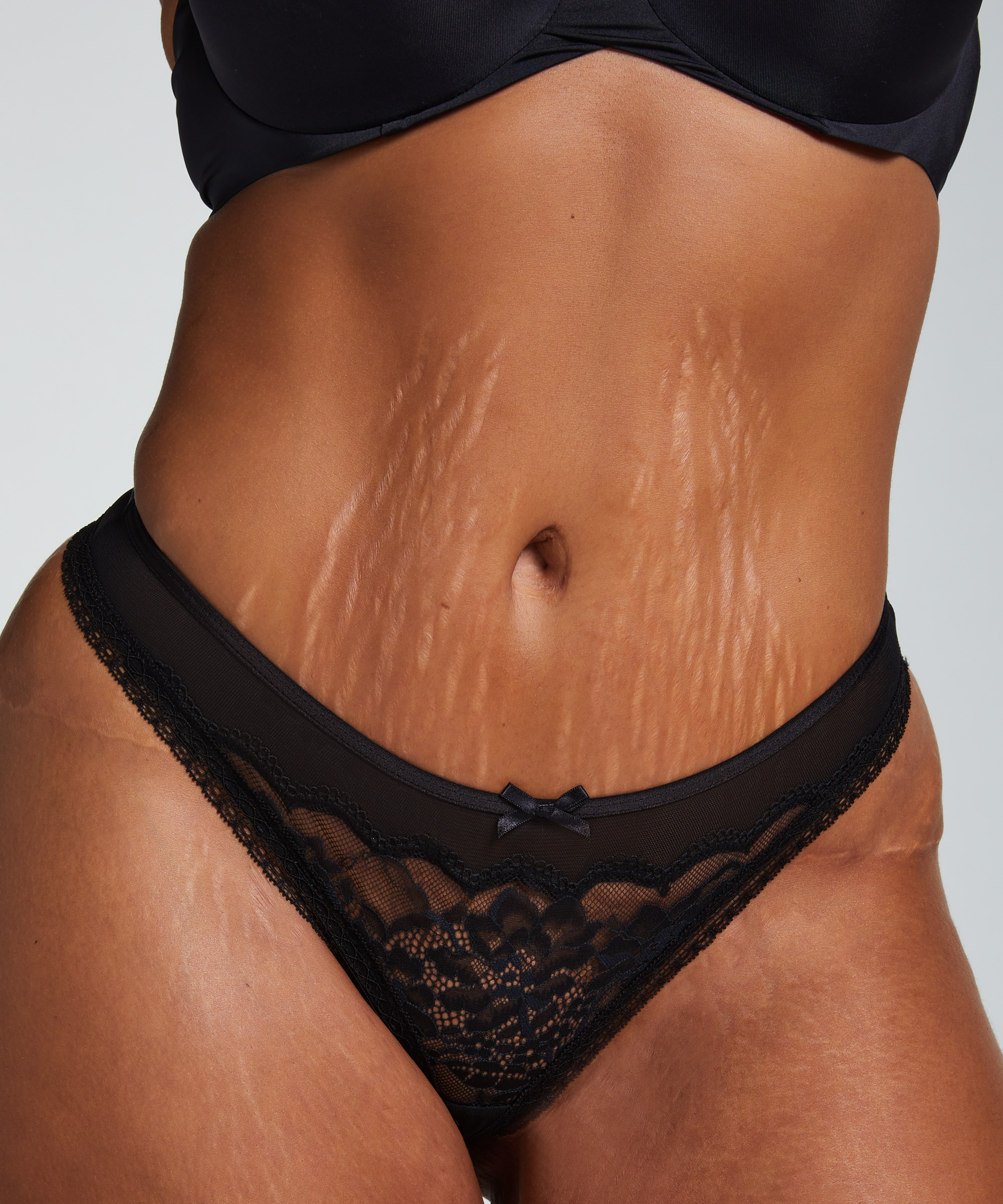 Tanga Kailey, Negro, main