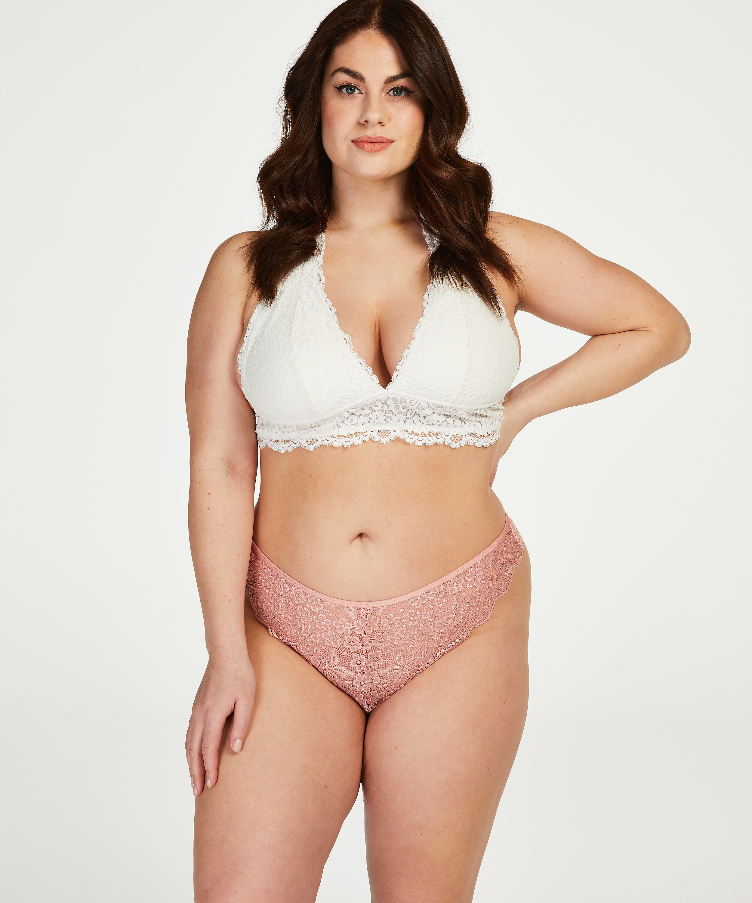 Braguita brasileña de pierna alta, Rosa, main