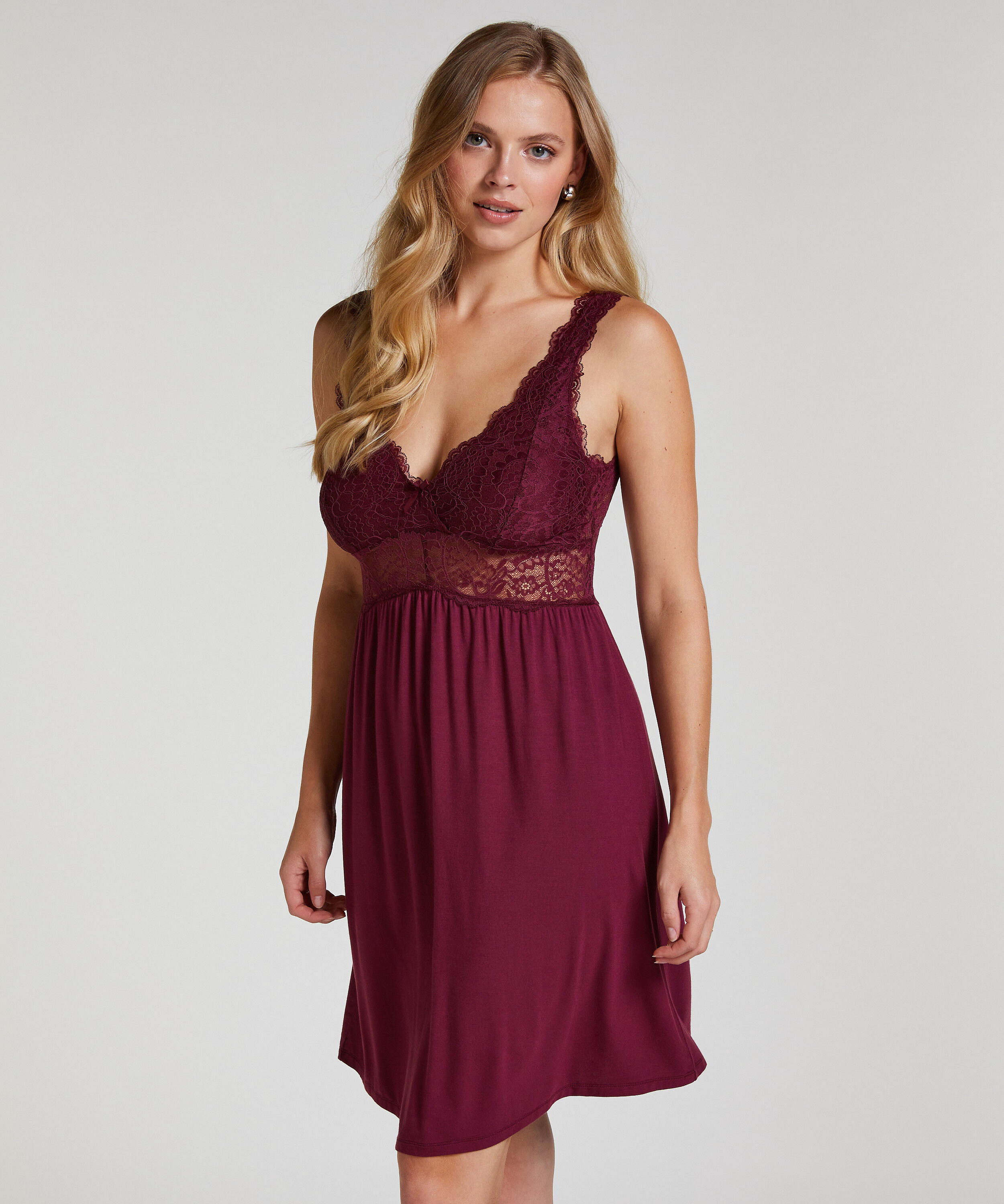 Vestido lencero Nora Lace, Morado