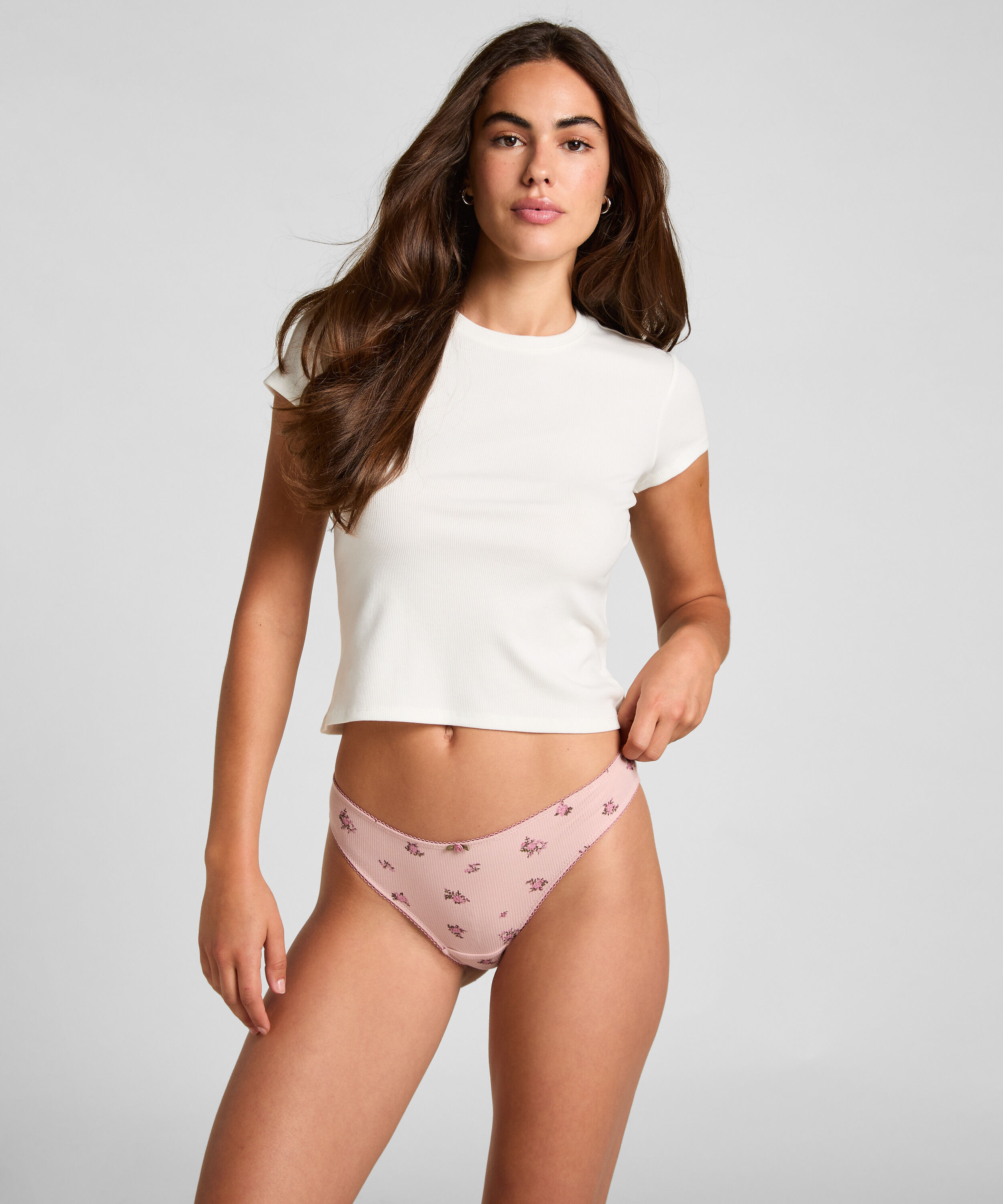 Tanga Renee, Rosa