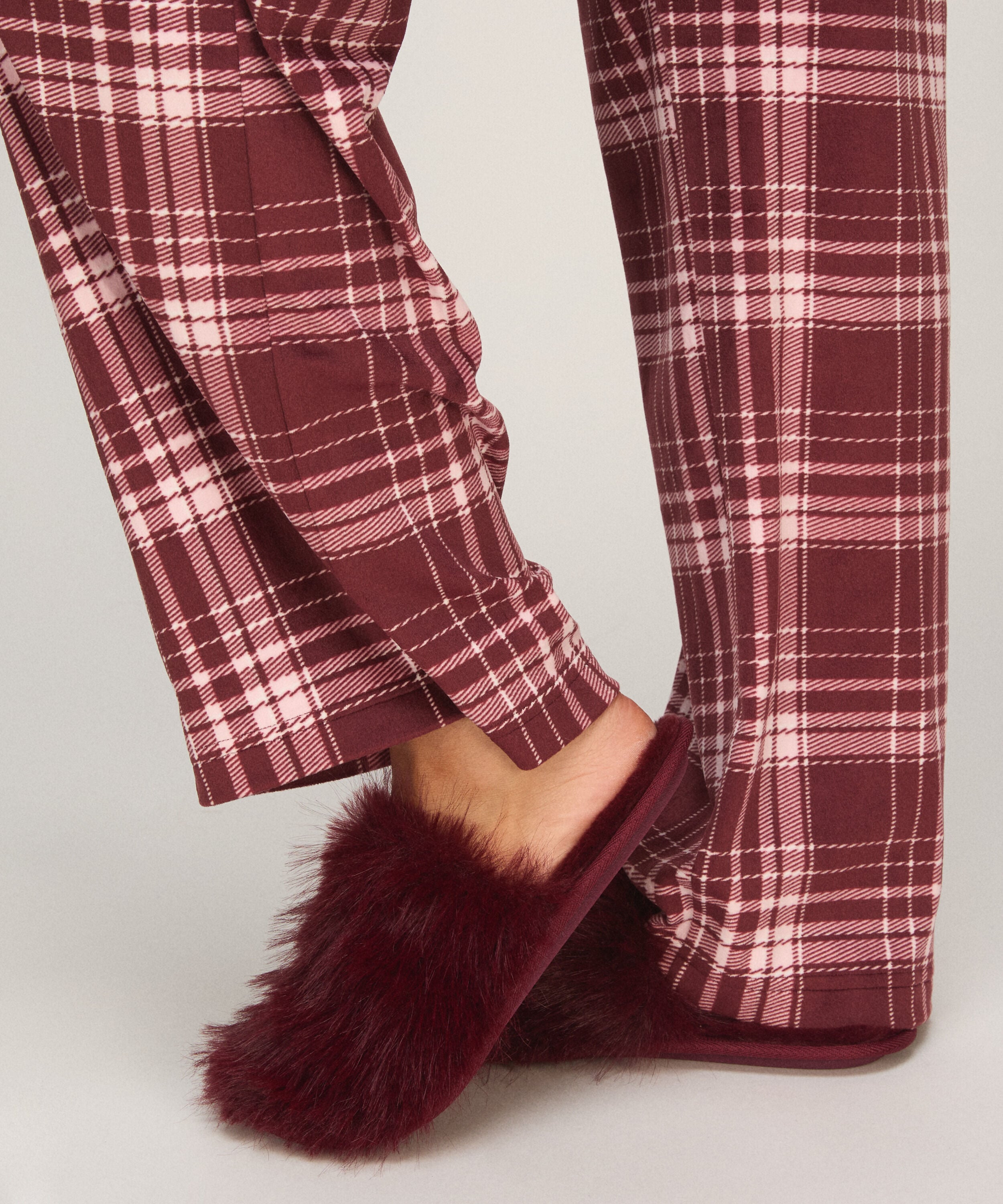 Pantuflas Isabella, Rojo