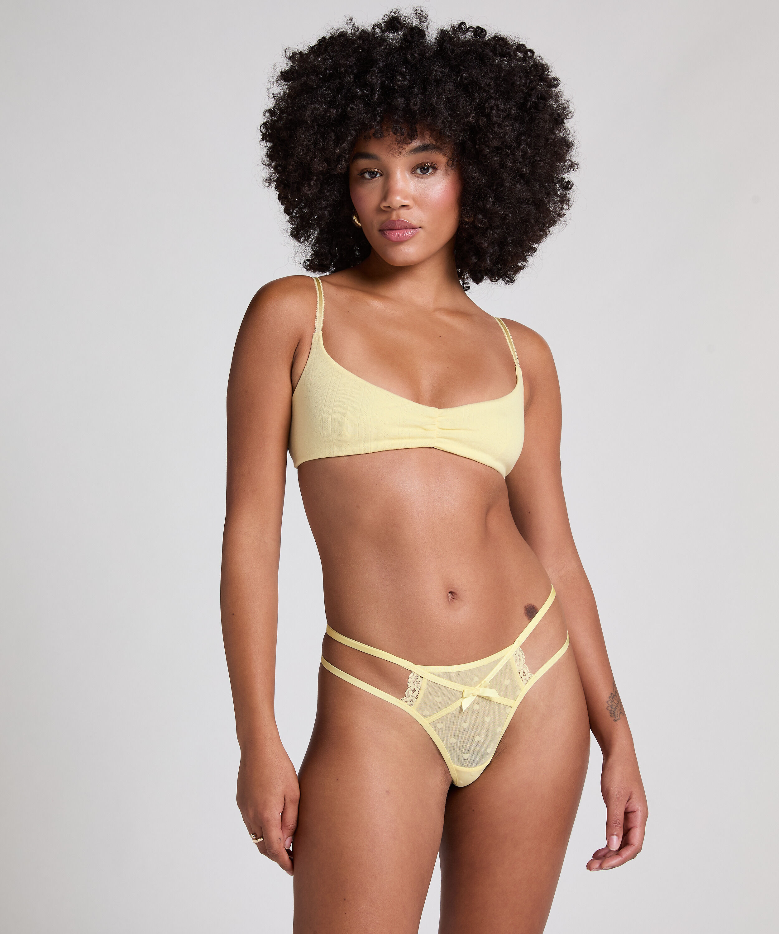 Tanga Melda, Amarillo