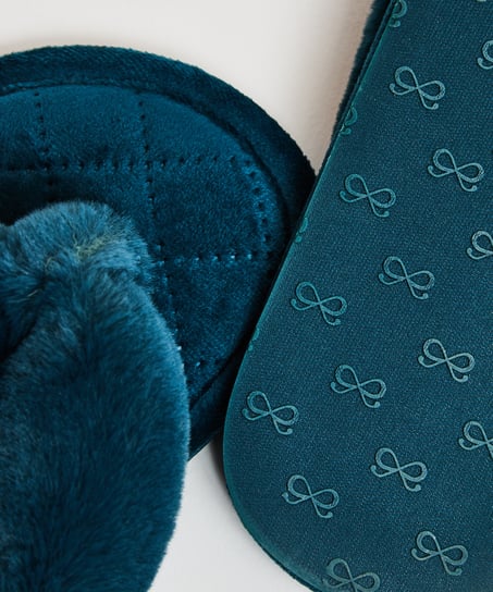 Pantuflas de terciopelo y piel sintética, Verde