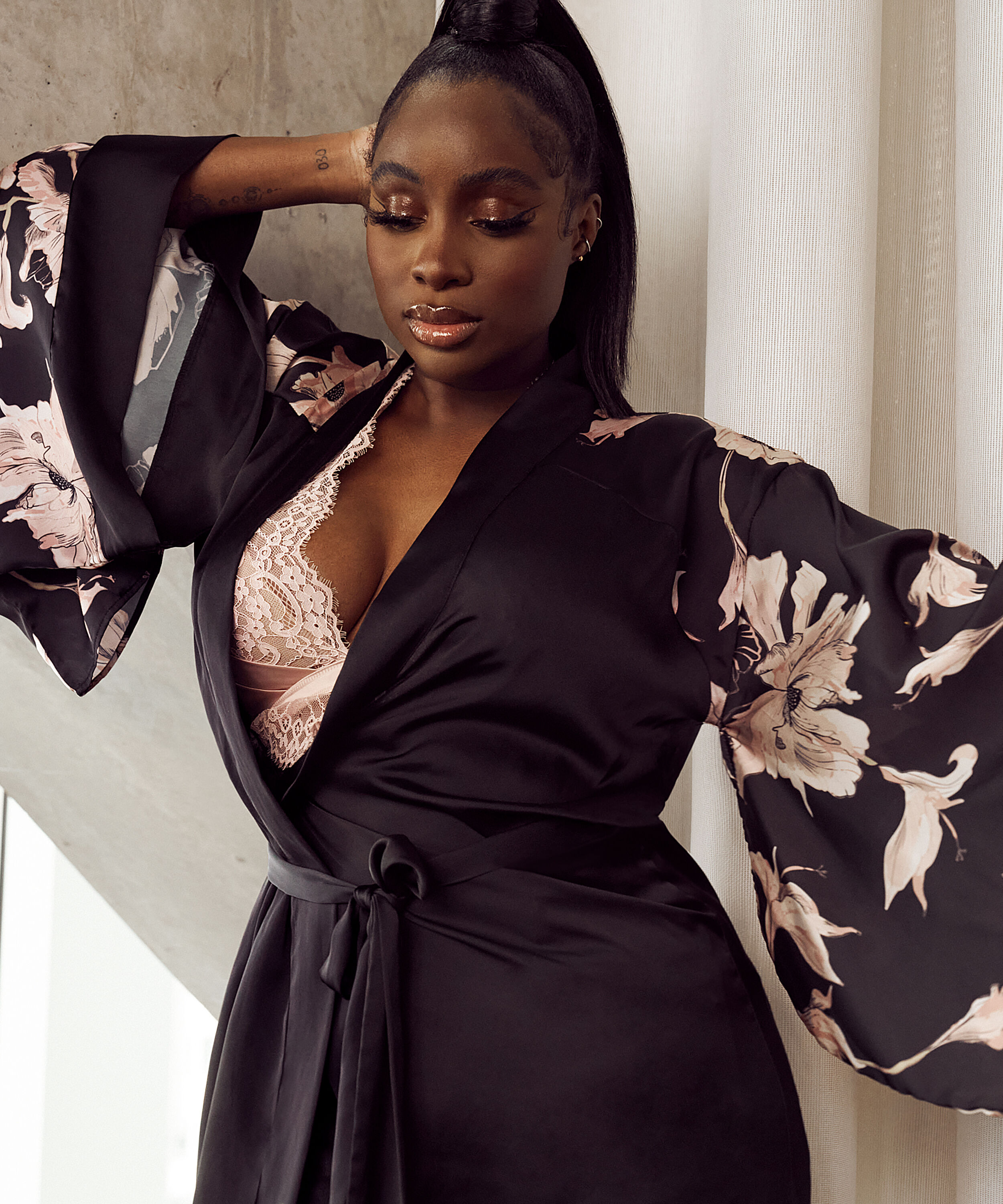 Kimono Satin Bloom, Negro