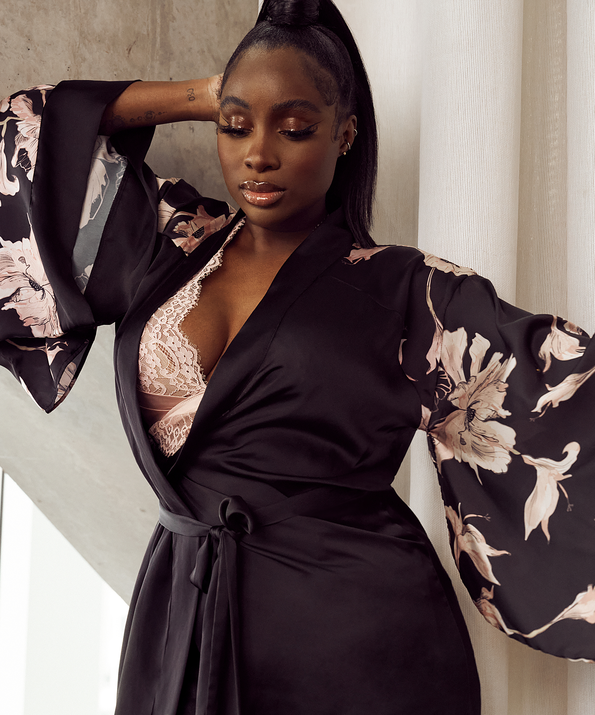 Kimono Satin Bloom, Negro, main