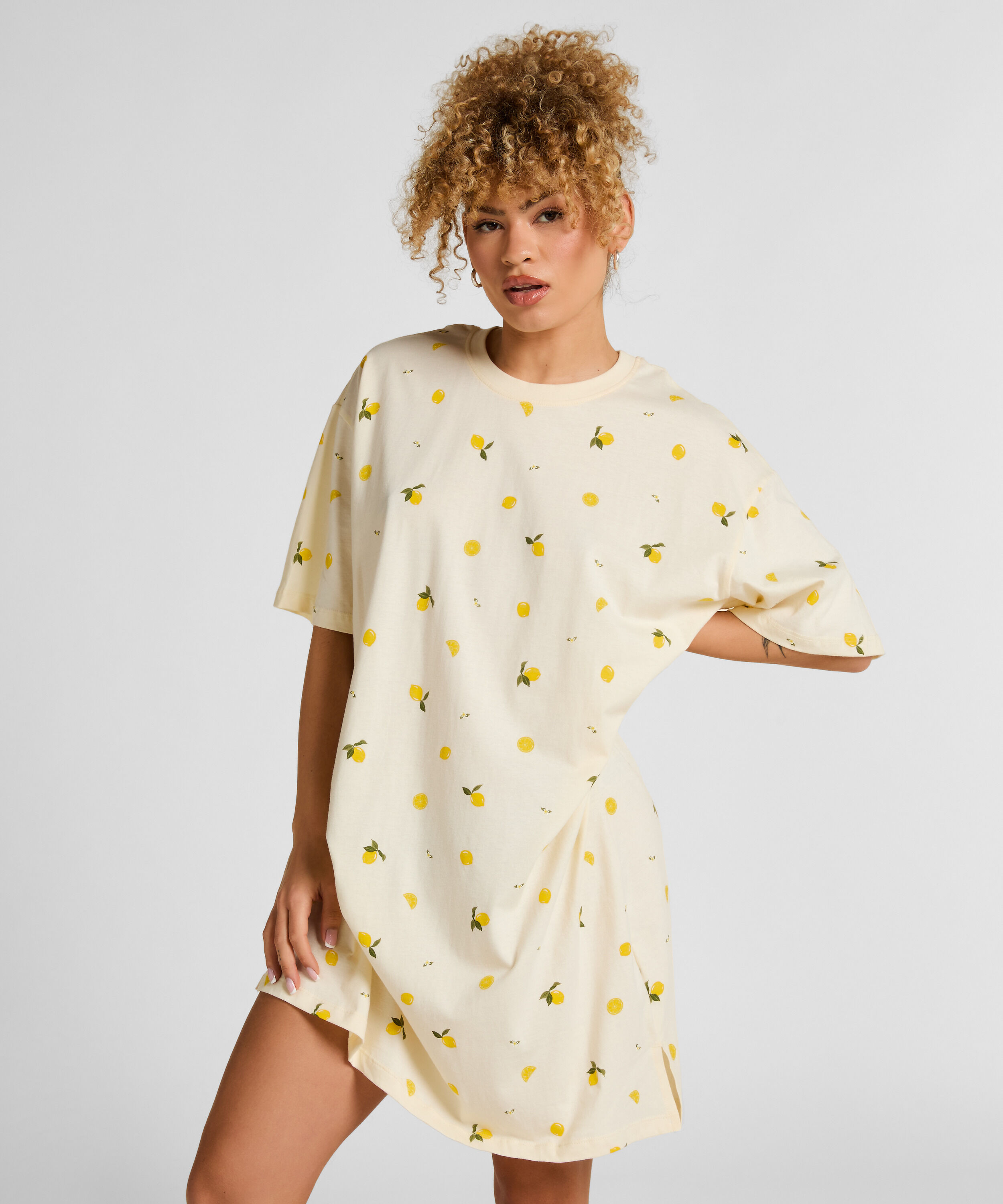 Camisón de escote redondo