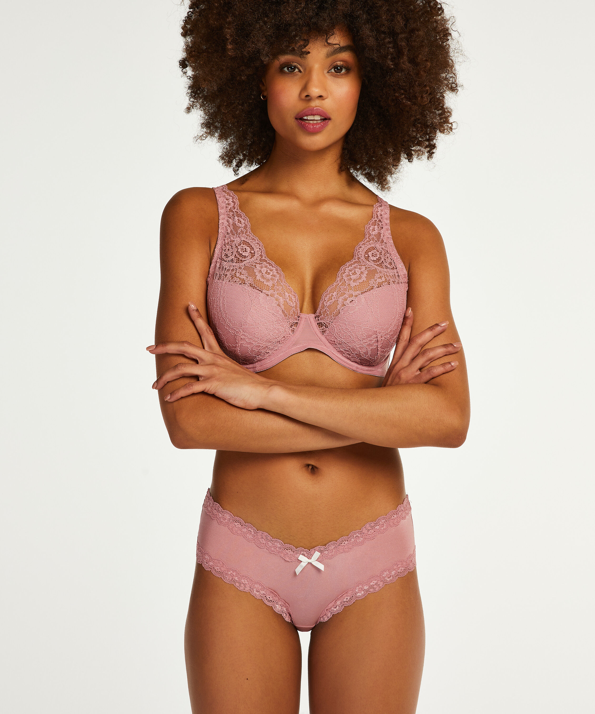 Brasileña en forma de V micro, Morado