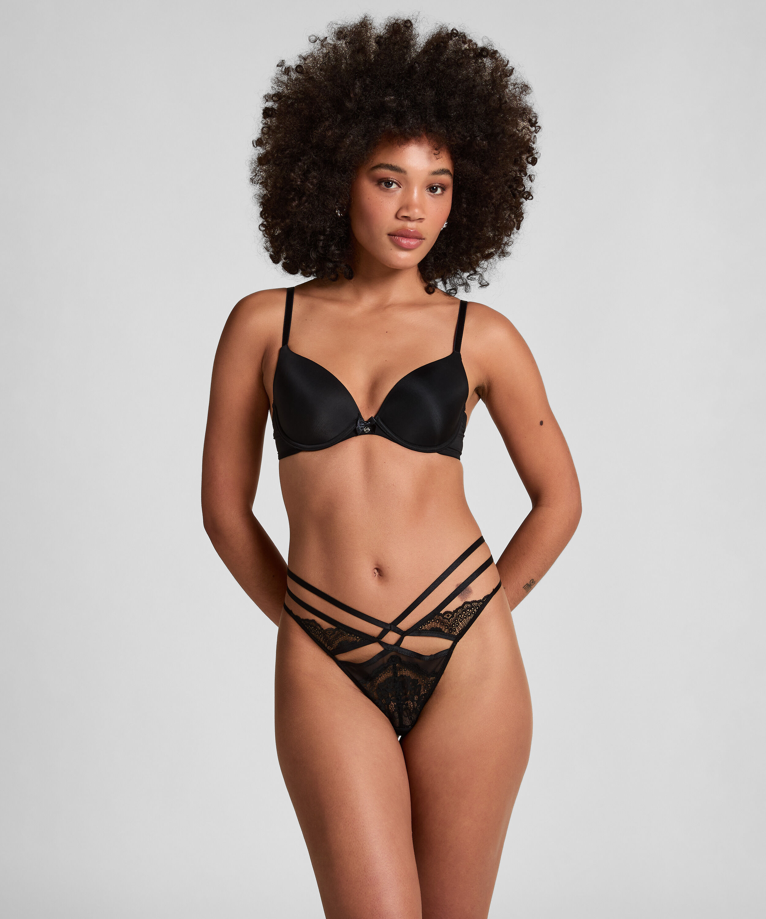 Tanga Janine, Negro