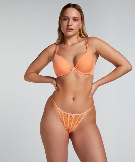 Tanga Maxime, Naranja