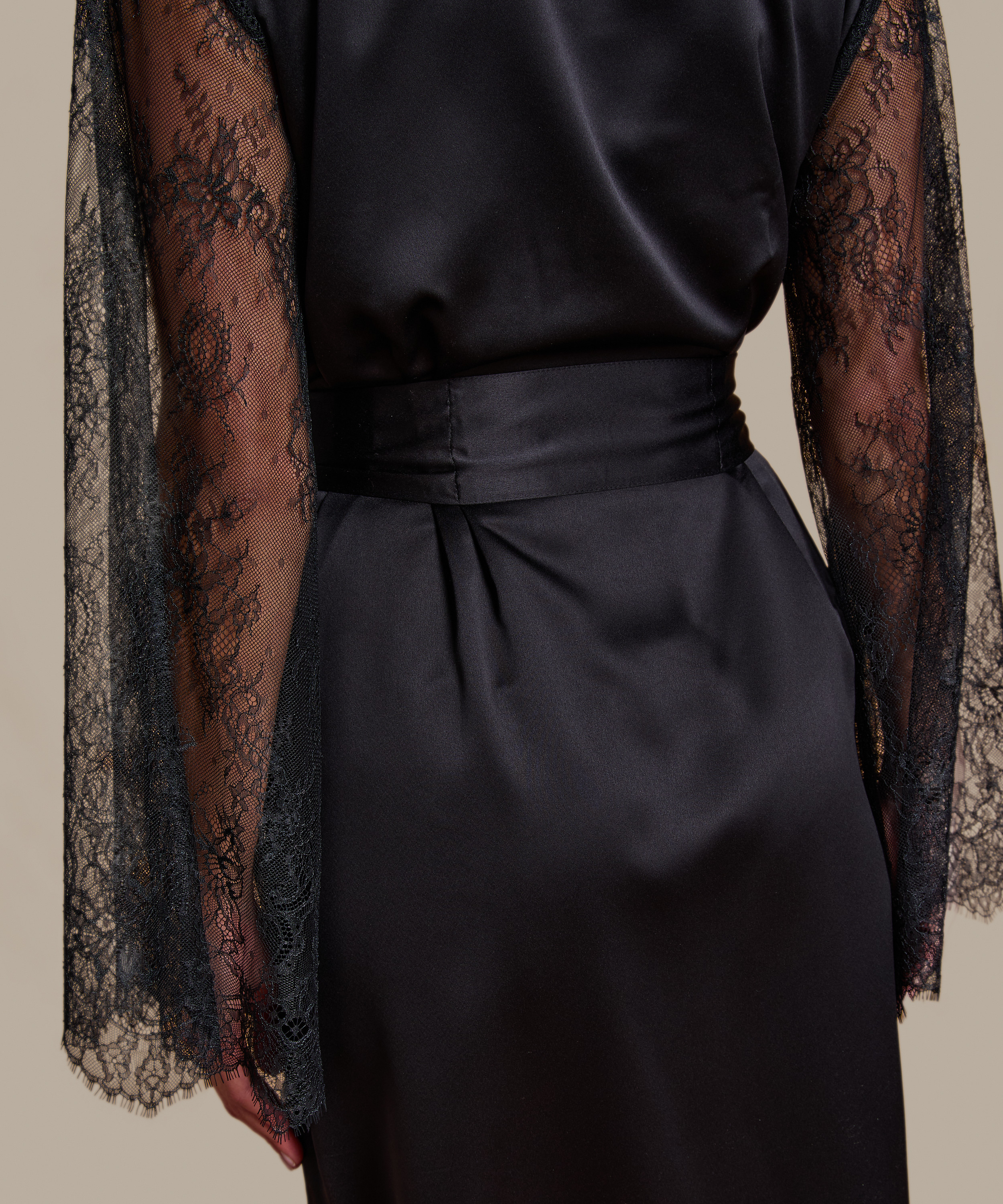 Kimono Camille, Negro, main