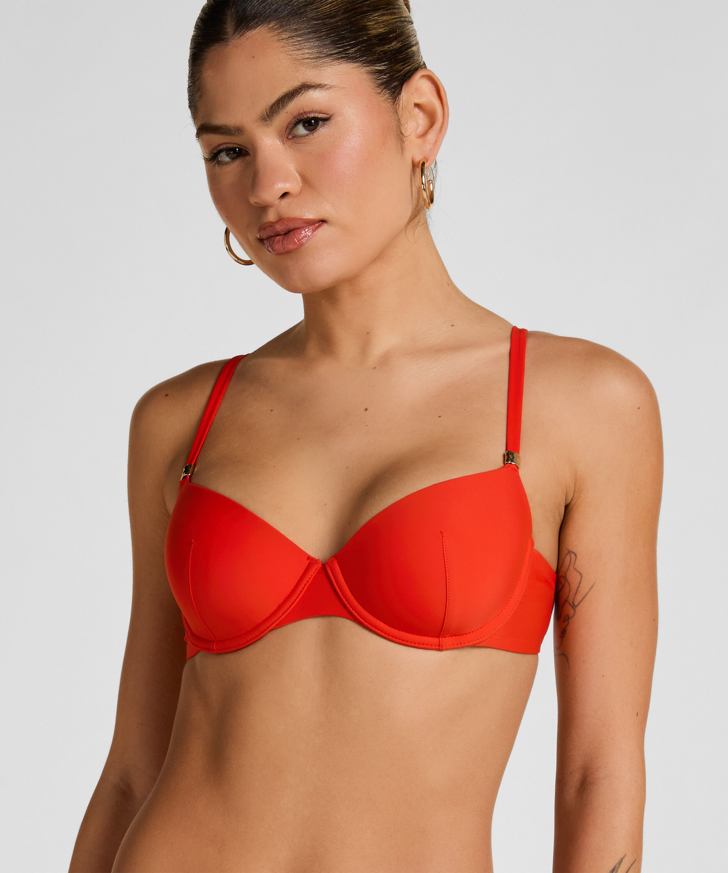 Top de Bikini Lujoso con Aros y Relleno, Rojo