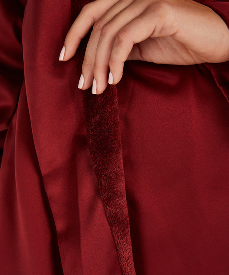 Albornoz de vellón y satén, Rojo