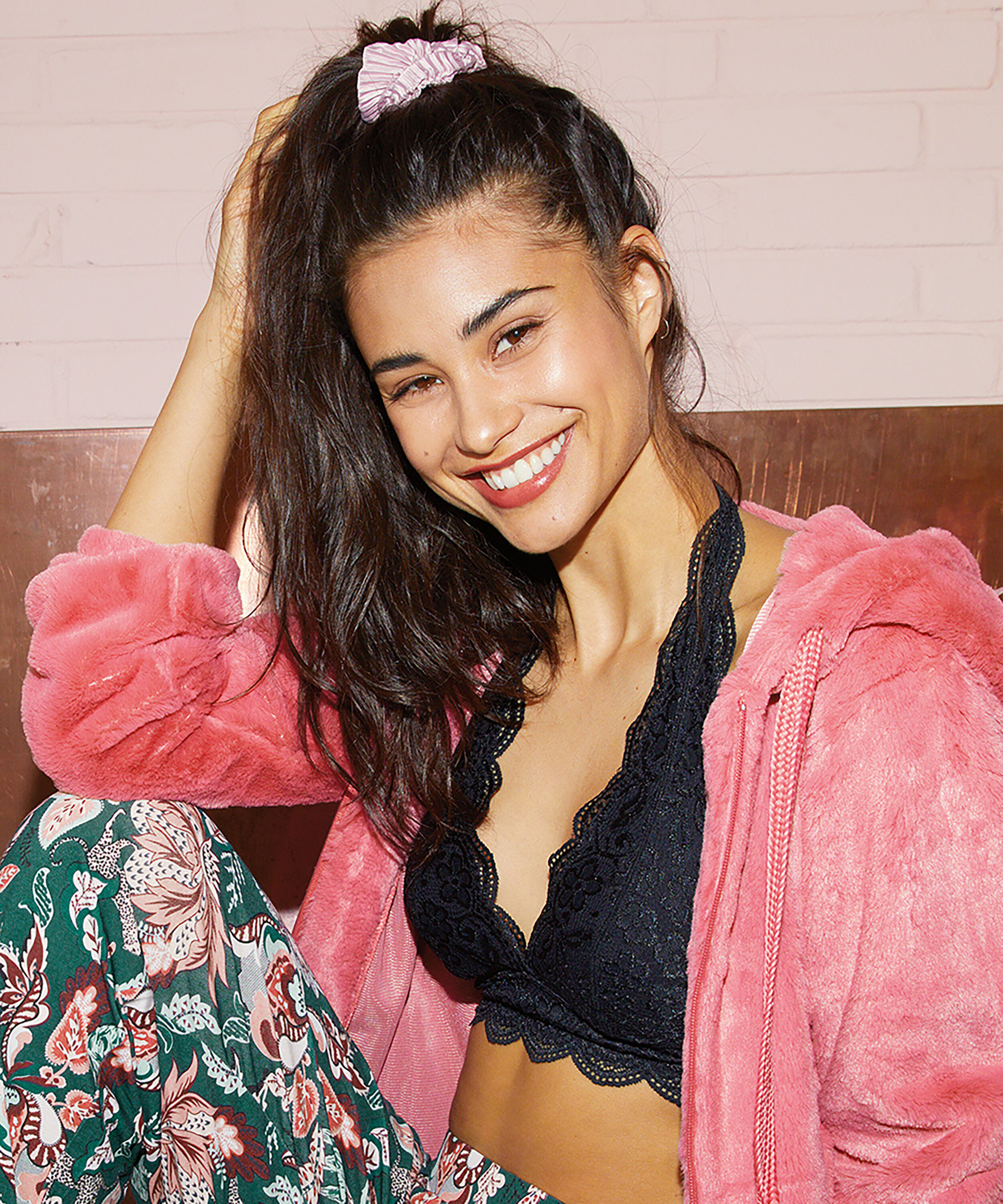 Sujetador bralette Halter Lace, Negro