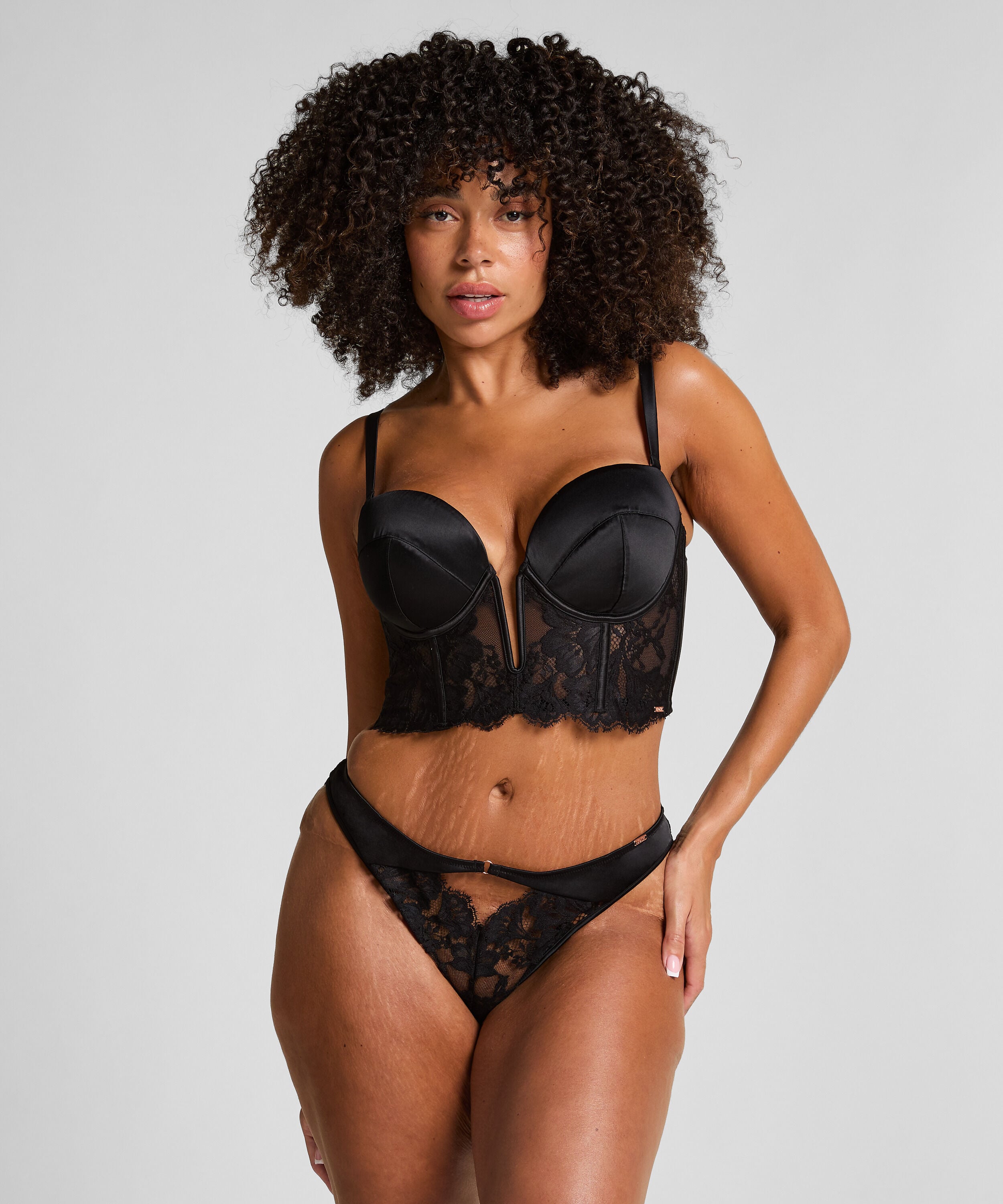 Brasileña de tiro alto Grace, Negro