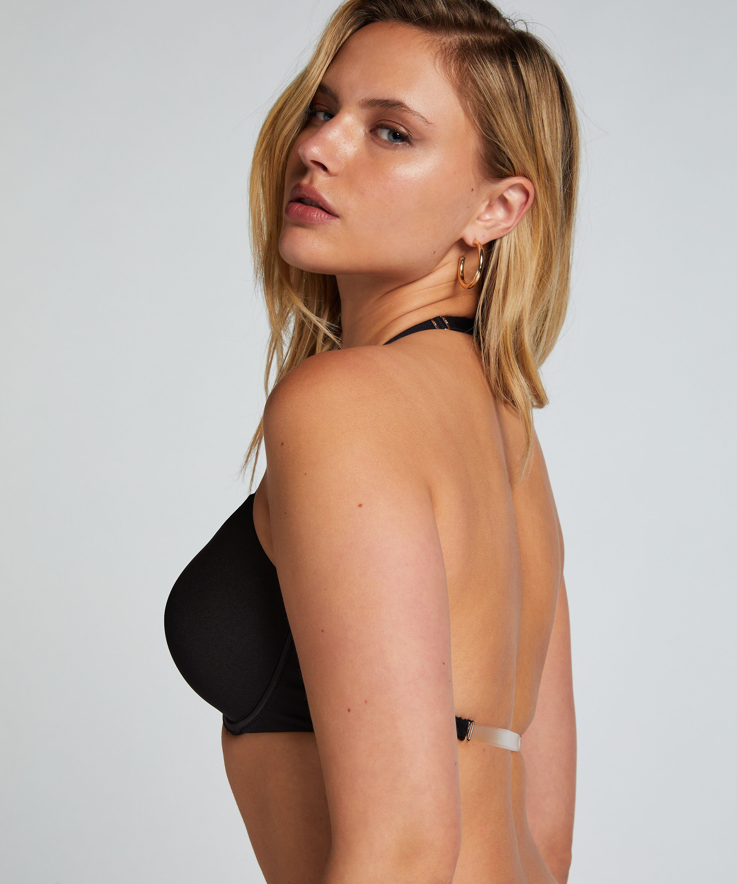 Sujetador de aros preformado Transparent Back Multiway, Negro