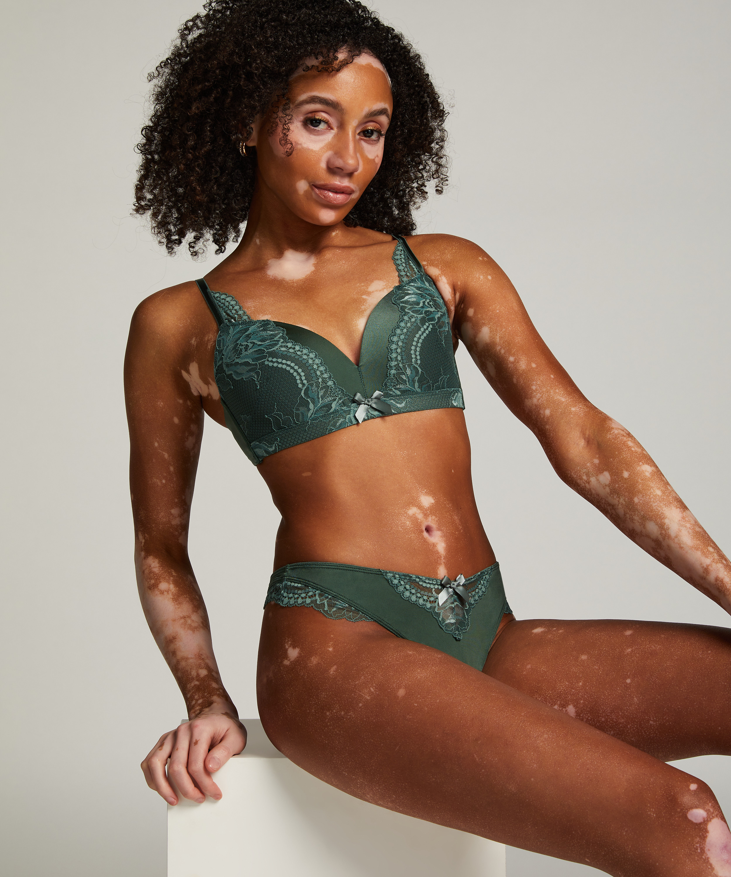 Tanga Lycke, Verde, main