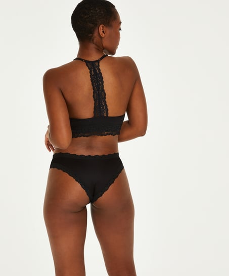 Brasileña Jessica, Negro